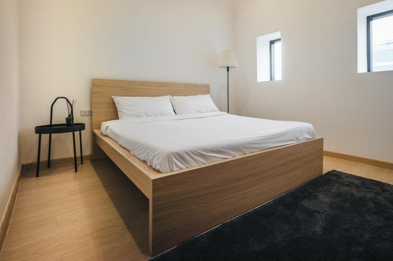 Hostel Urby Bangkok Exteriör bild